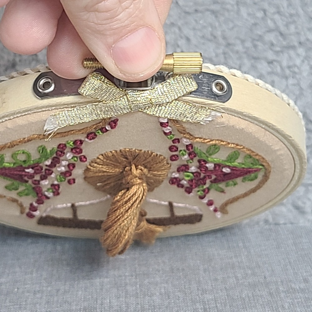 Vintage Embroidery Hoop Wall Art Girl Handmade Floral Needlework Boho Folk - Picture 10 of 13